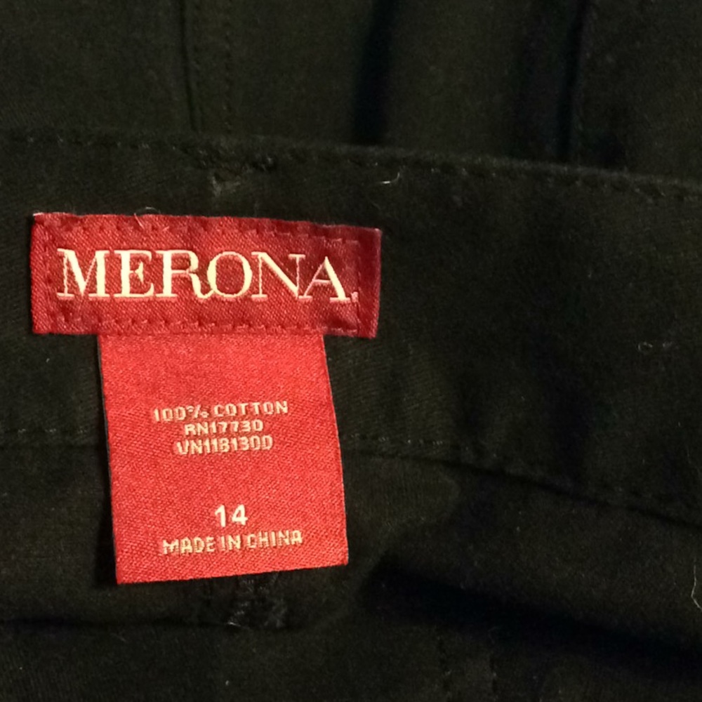 Short black skirt size 14 - Picture 5 of 5
